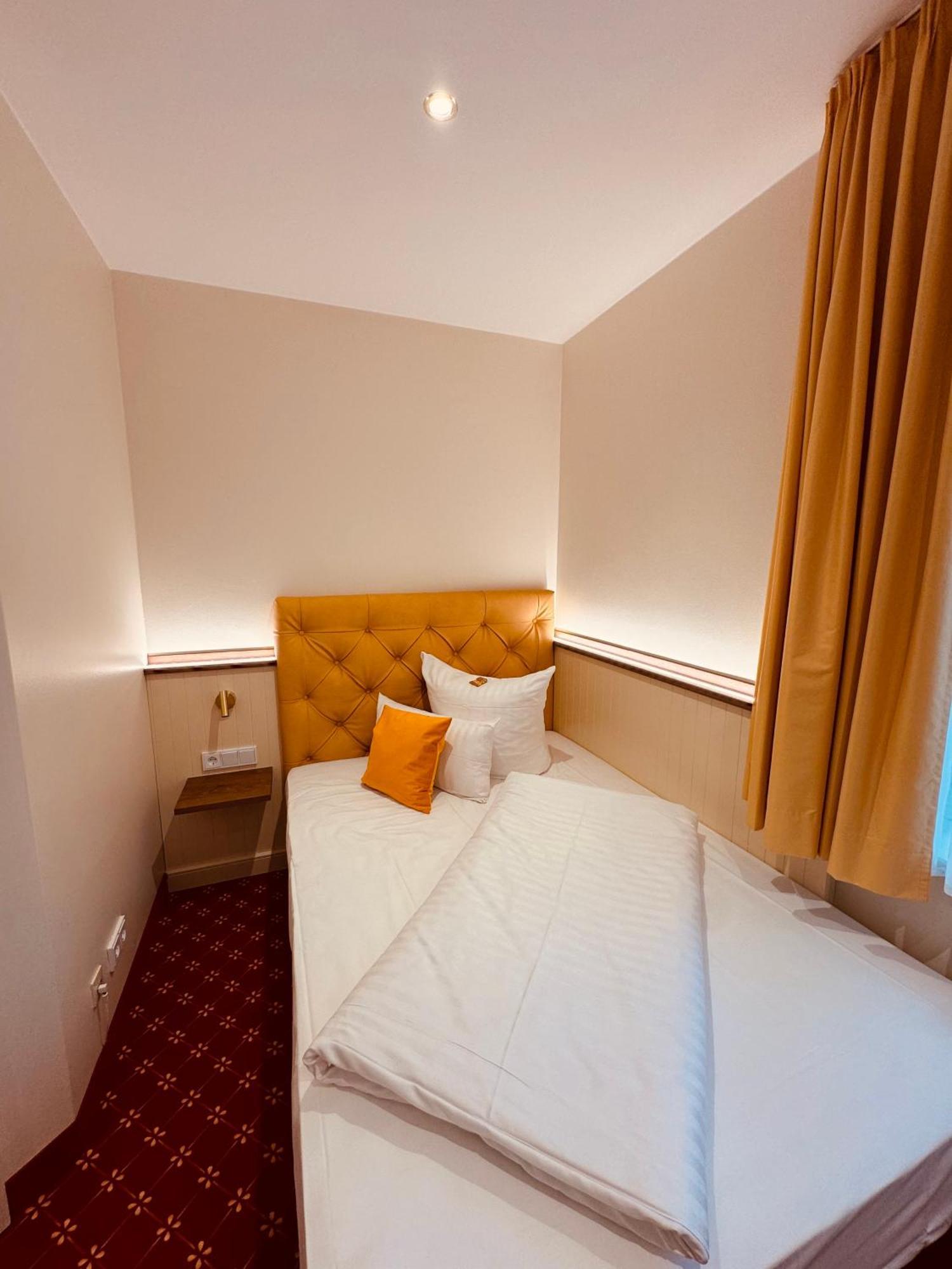 Hotel Fliegerheim Borkheide Экстерьер фото